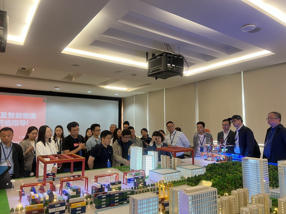 參觀地下物流技術研究中心實驗室