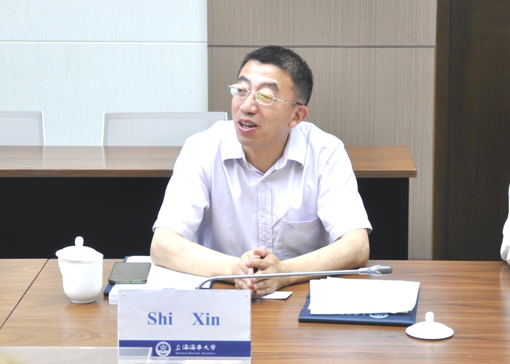 施欣副校長致歡迎辭