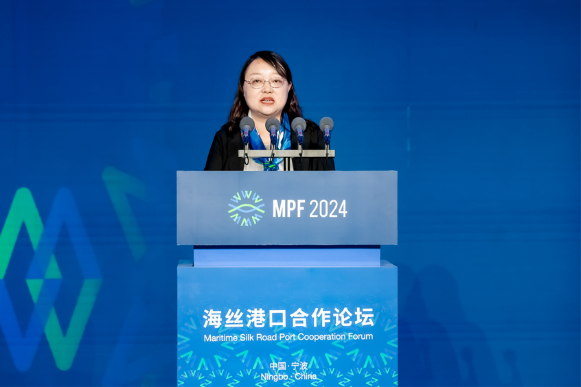 張婕姝在主論壇發(fā)布成果