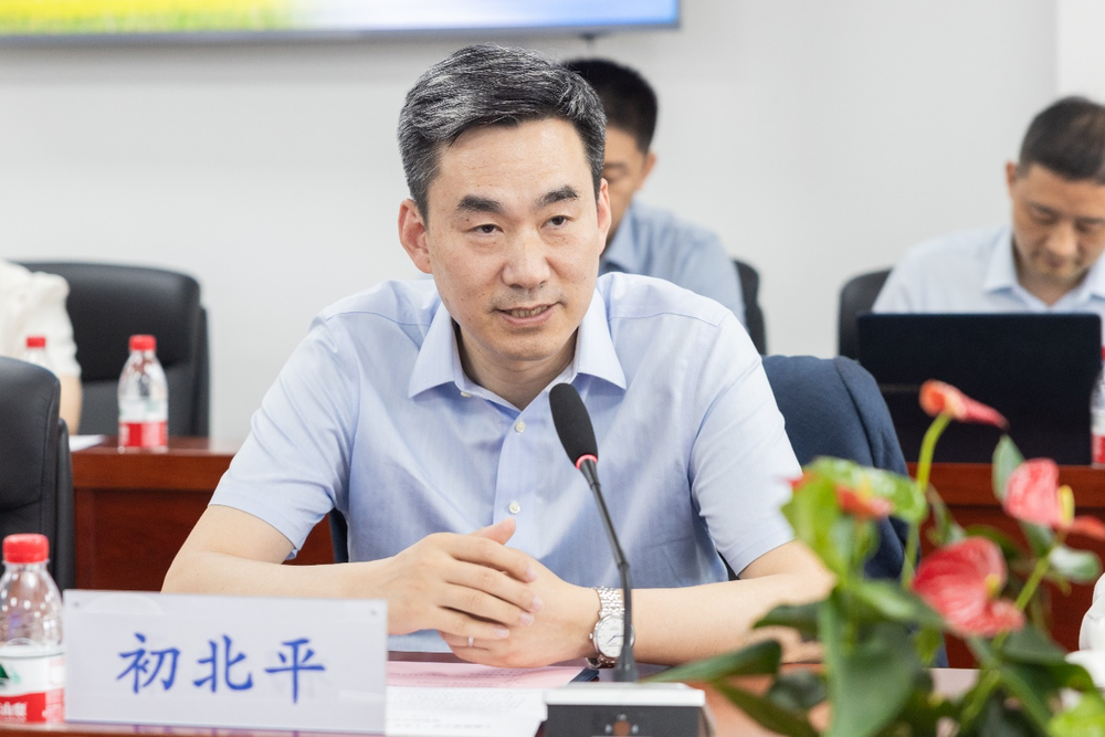 初北平校長致歡迎辭