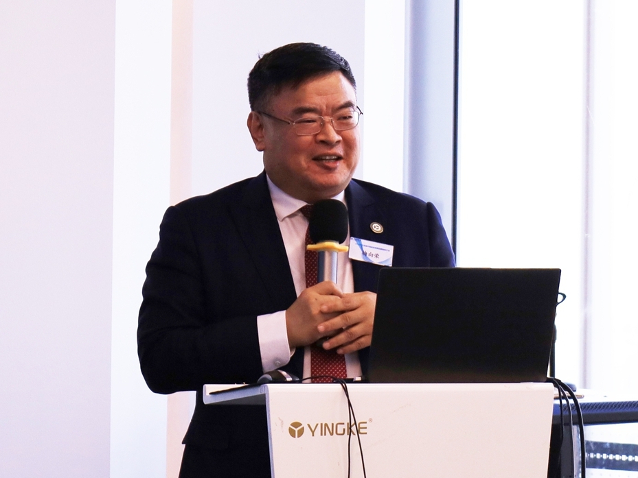 盈科律師事務(wù)所全球董事會(huì)主任梅向榮致辭