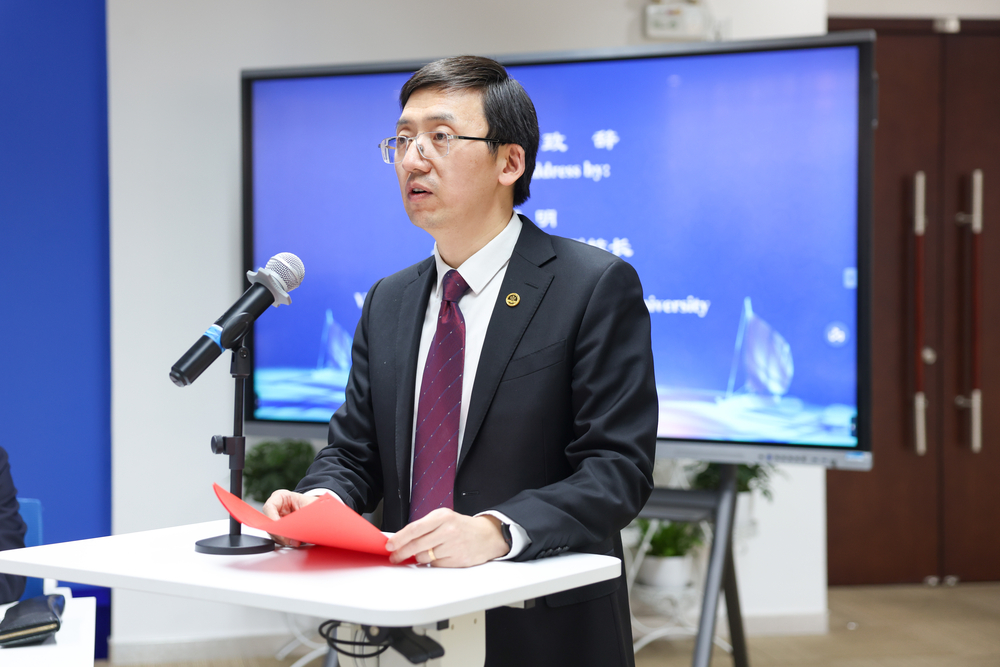 殷明副校長致辭