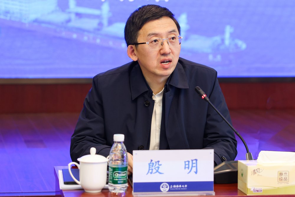 副校長殷明講話