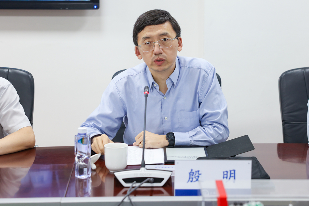 殷明副校長致辭