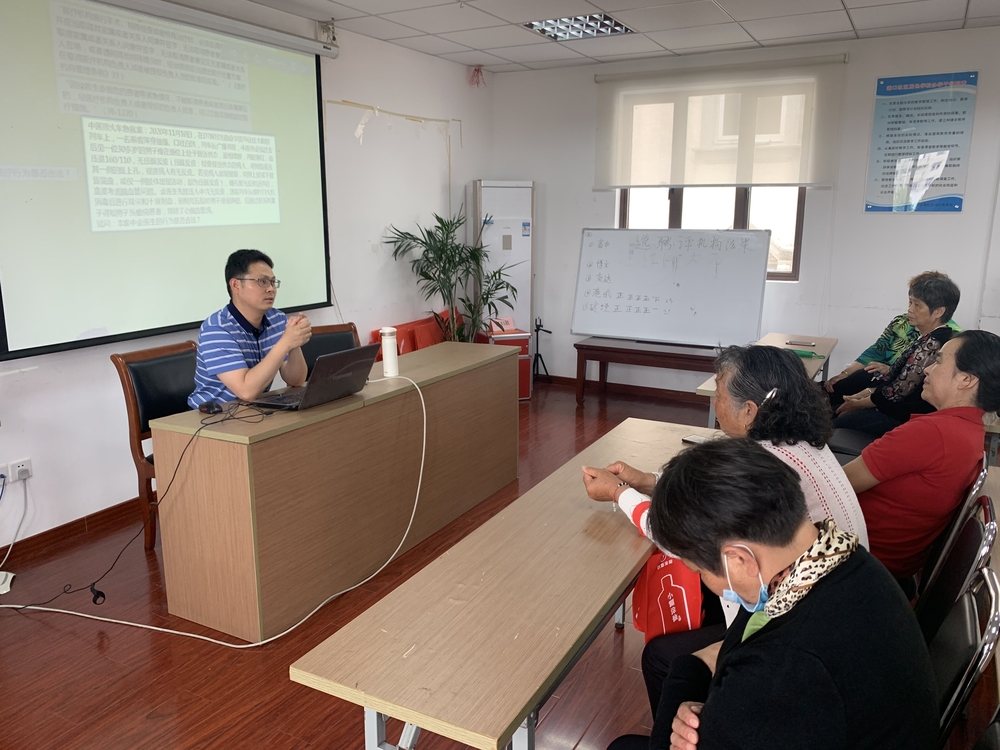 宋旭明老師為社區作普法宣傳