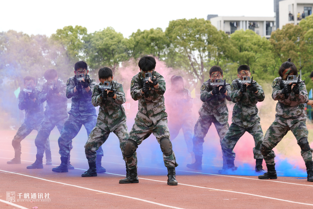 軍魂團表演