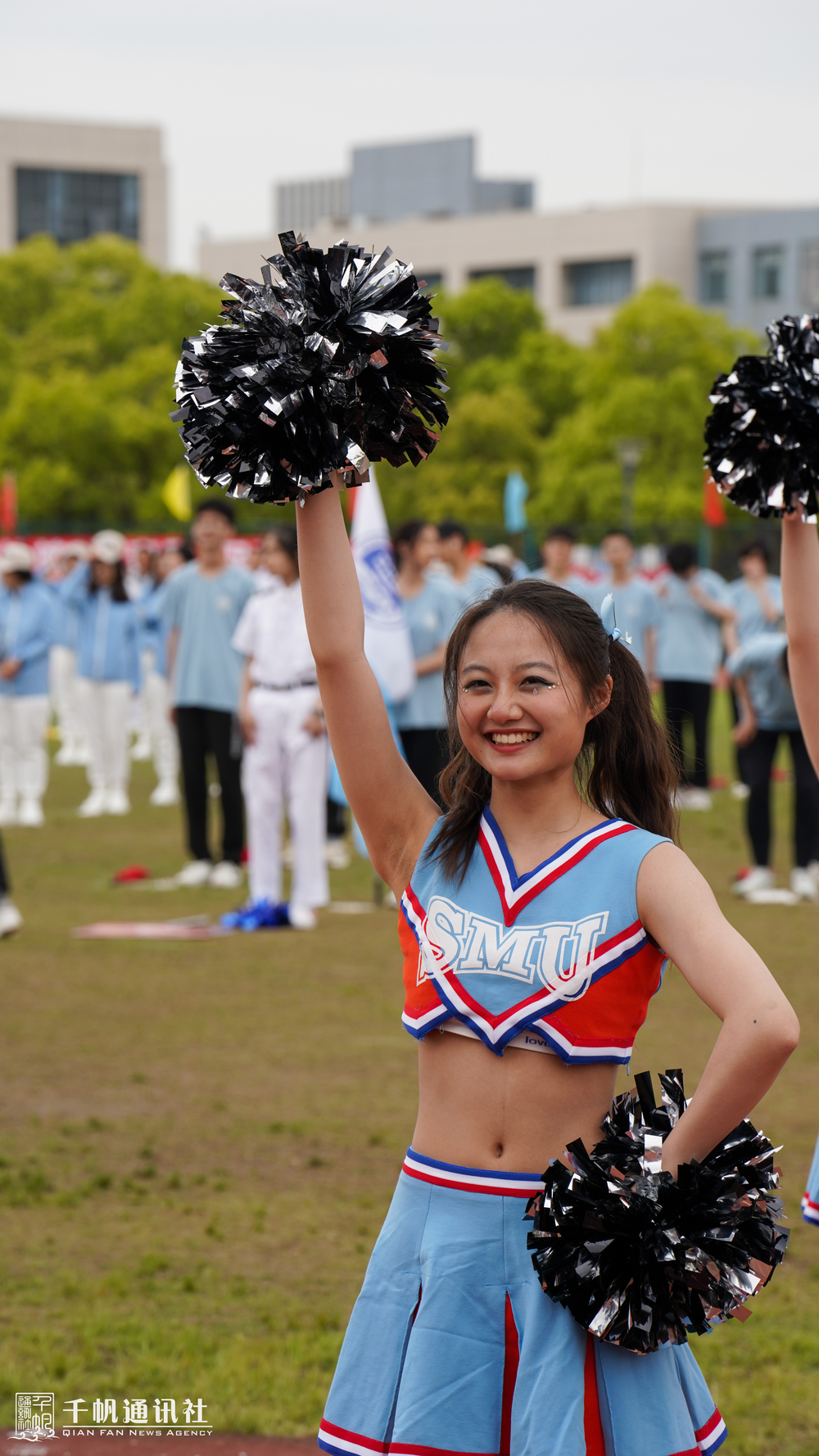 啦啦操隊表演
