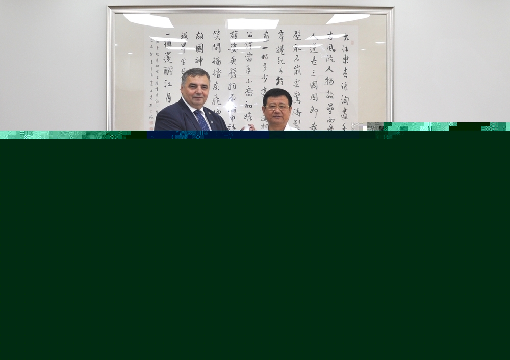 格丁尼亞海事大學校長亞當·溫特里特教授來校訪問