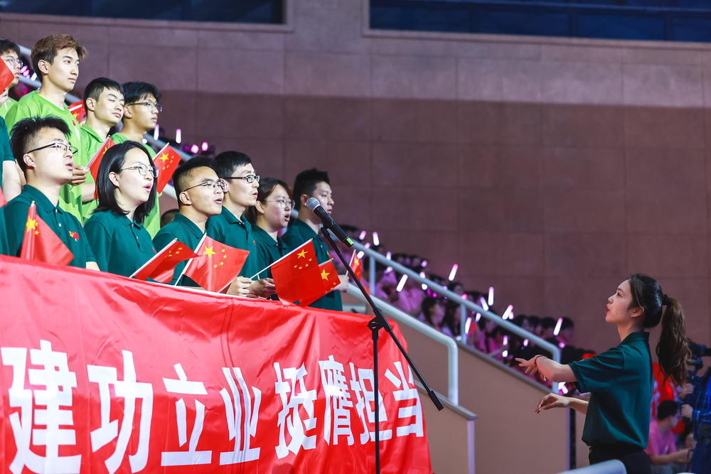 信息工程學院黨委《錯位時空》