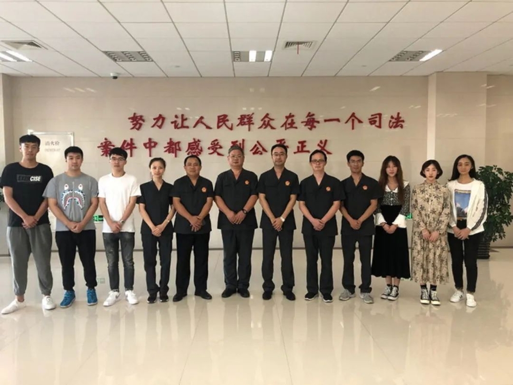 研究生赴浦東新區(qū)人民法院南匯新城人民法庭開展實(shí)習(xí)