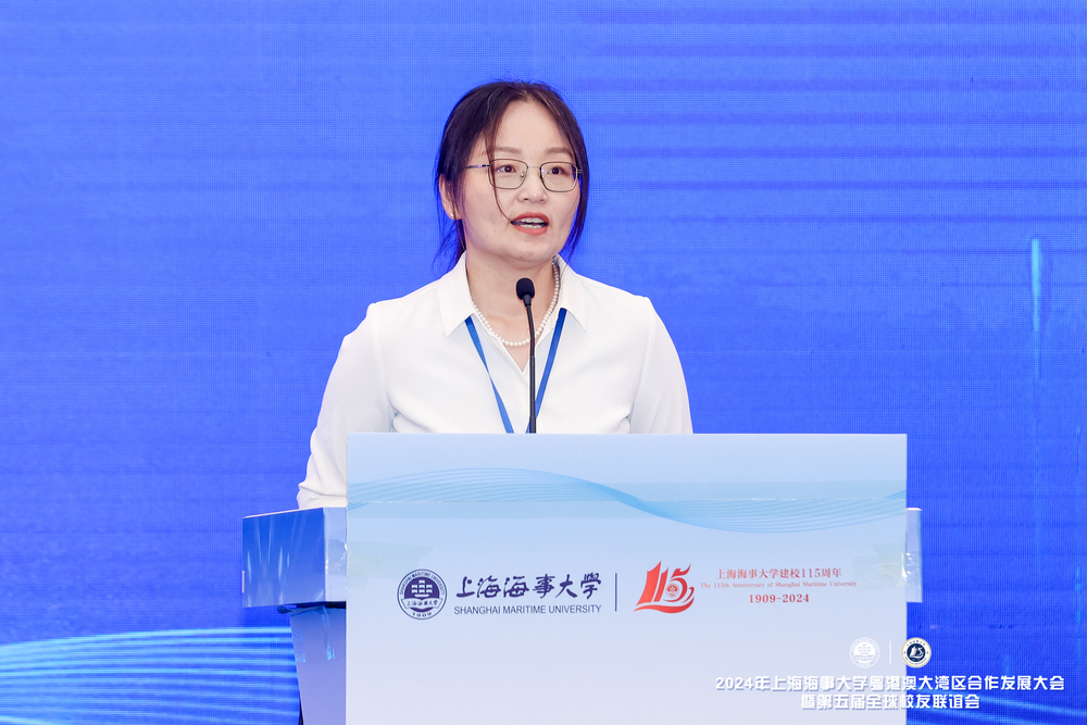 上海交通大學廣東校友會秘書長吳麗君致辭