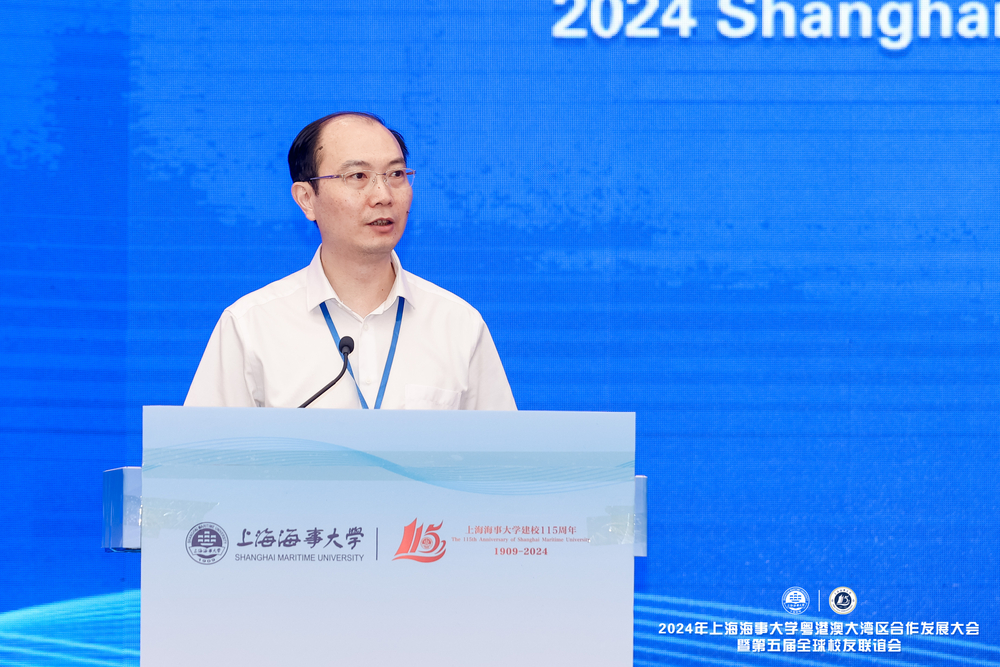 廣州市越秀區委常委、副區長陳烯致辭