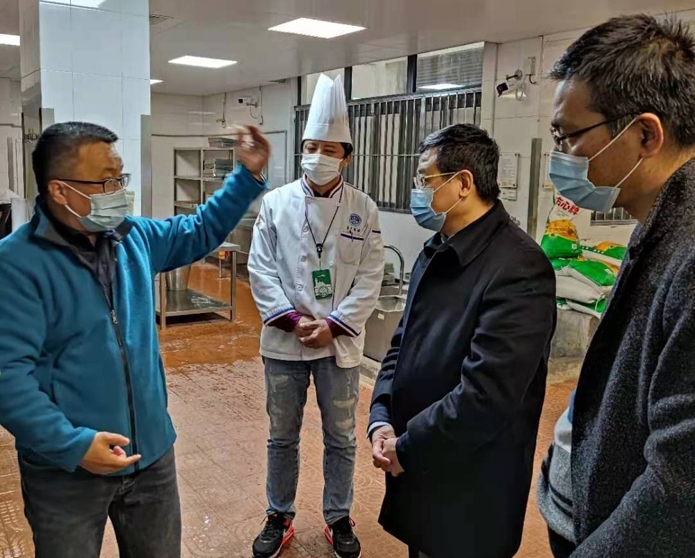 詢問后勤保障情況