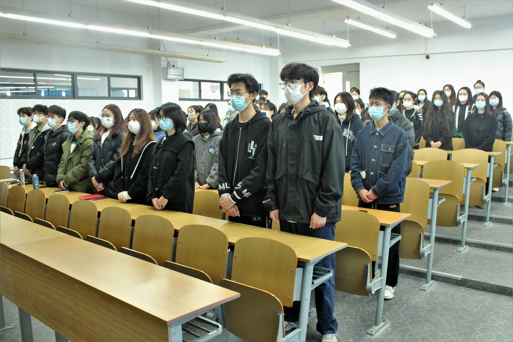 馬克思主義學院師生收聽收看江澤民同志追悼大會