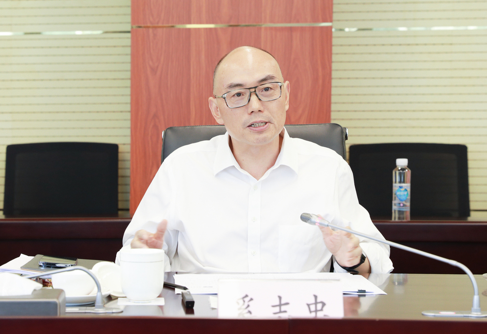 奚志忠介紹港城集團發展歷程